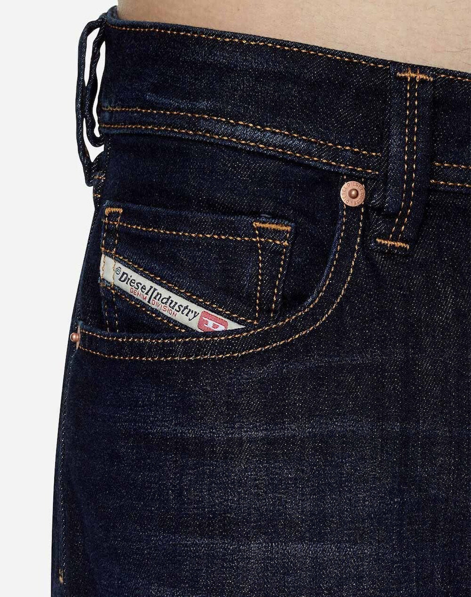 Diesel Men Jeans - LARKEE-BEEX - Regular-fit tapered leg