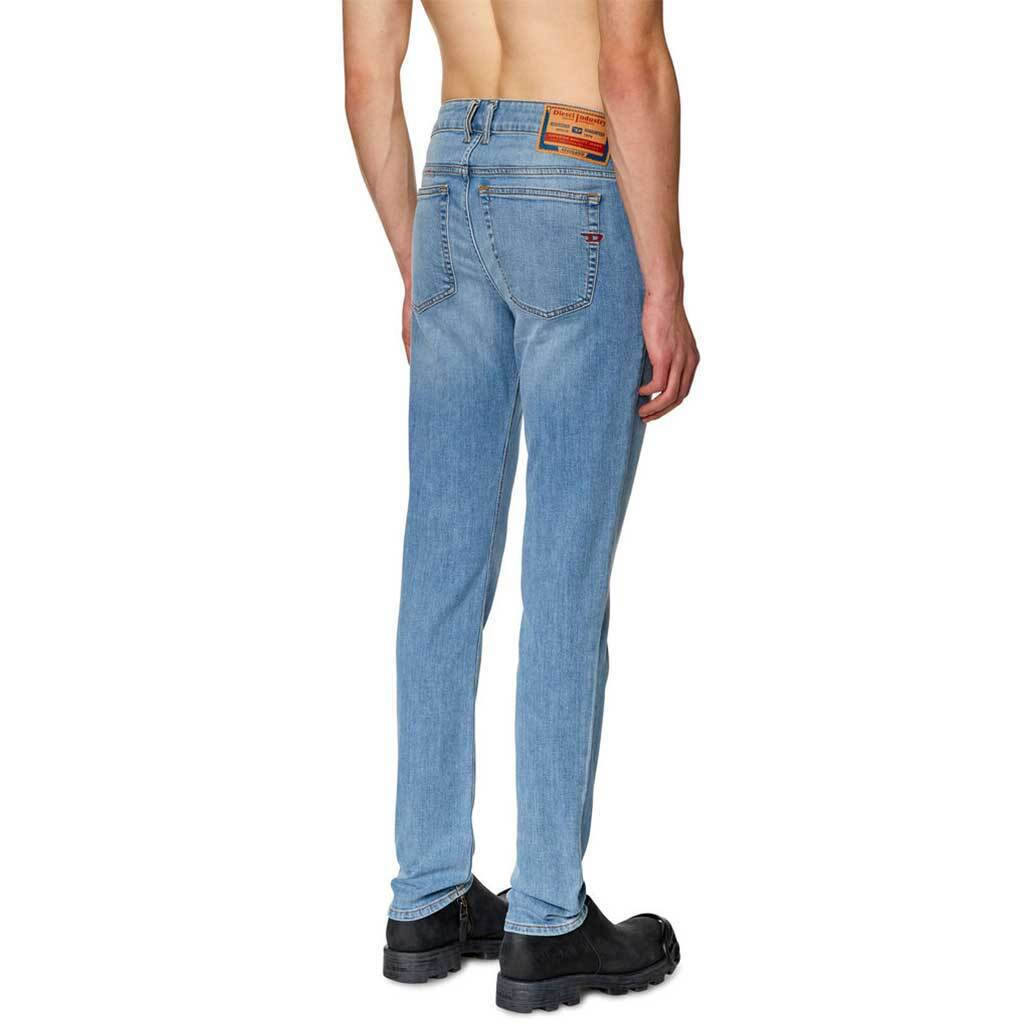Diesel Men Jeans - 1979 SLEENKER- Skinny-fit skinny leg