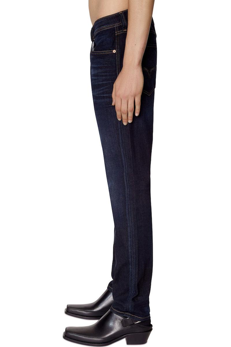 Diesel Men Jeans - LARKEE-BEEX - Regular-fit tapered leg
